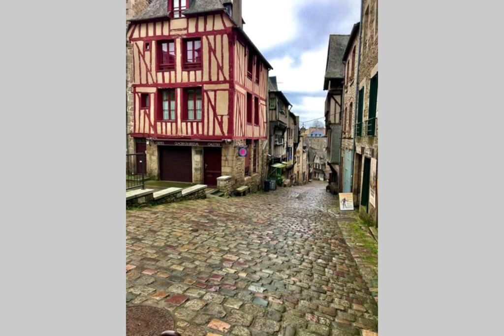 T2 Situe Au Coeur Du Centre Historique De Dinan Lejlighed Eksteriør billede